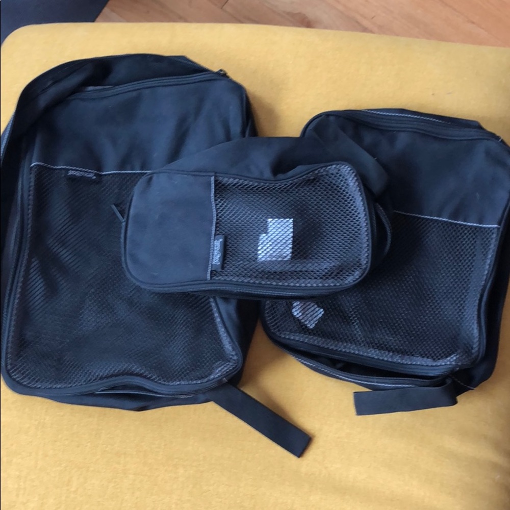 Set of 3 never used jansport packing cubes